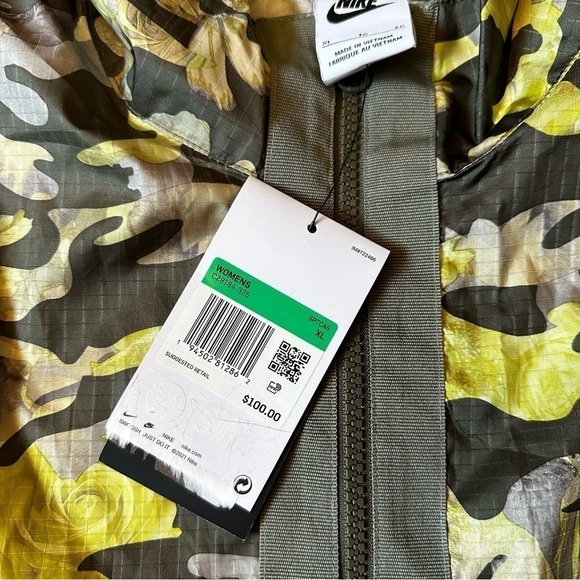 Nike Sportswear Green Camo Print Oversized Jacket - Picture 5 of 6